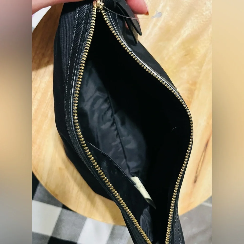 KATE SPADE Cosmetic Case - Picture 6 of 8